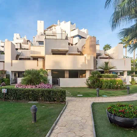 Penthouse J-z Apartment Estepona