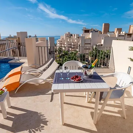Penthouse J-z Apartment *