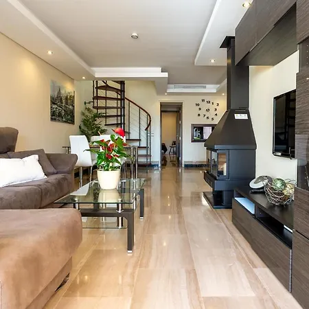 Penthouse J-z Apartment *